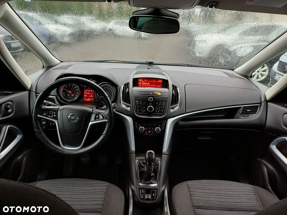 Opel Zafira - 19