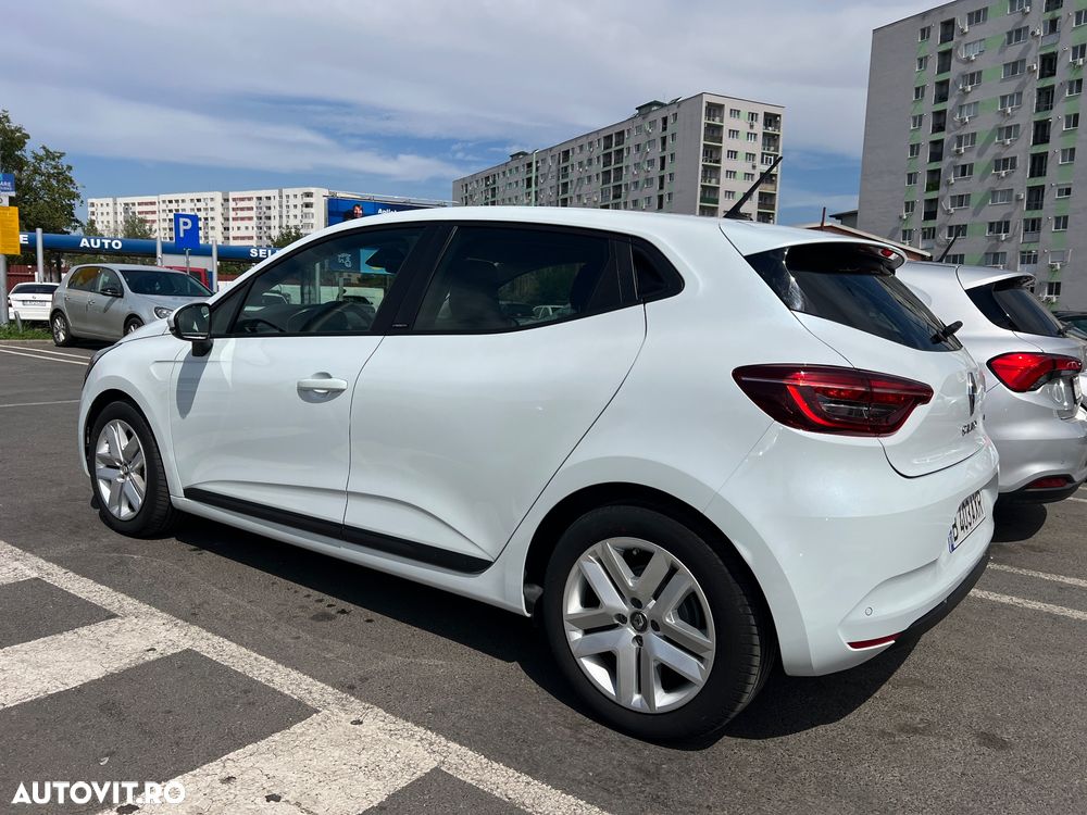 Renault Clio E-TECH Hybrid 140 ZEN - 4