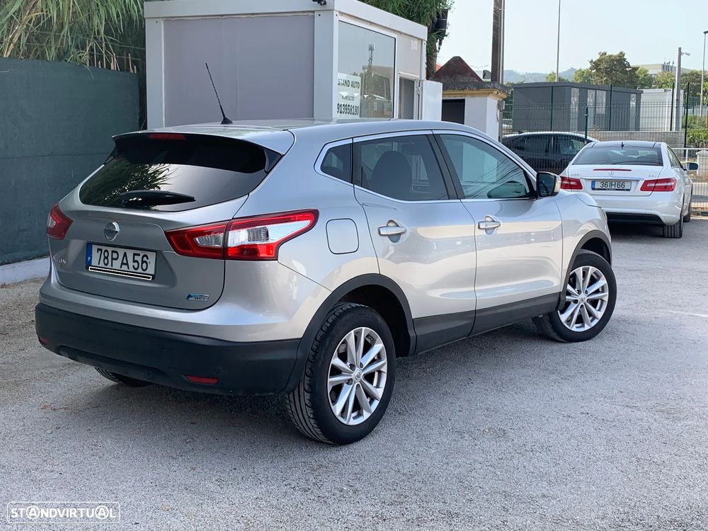 Nissan Qashqai 1.6 dCi N-Connecta PS - 7