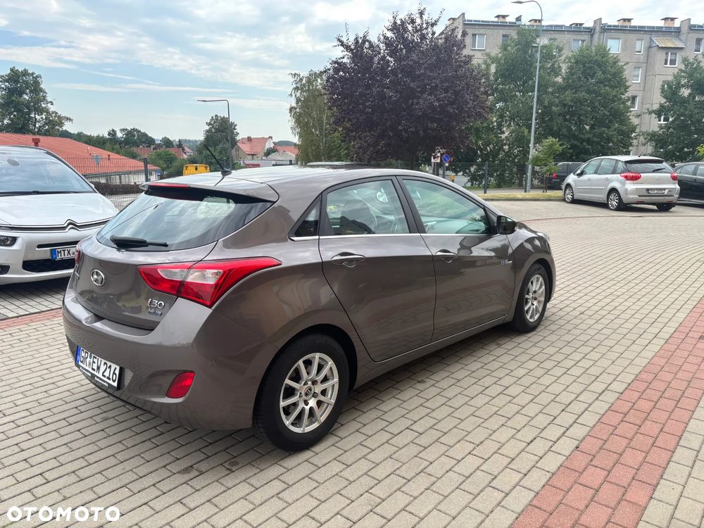Hyundai i30 1.6 Fifa World Cup Edition - 17