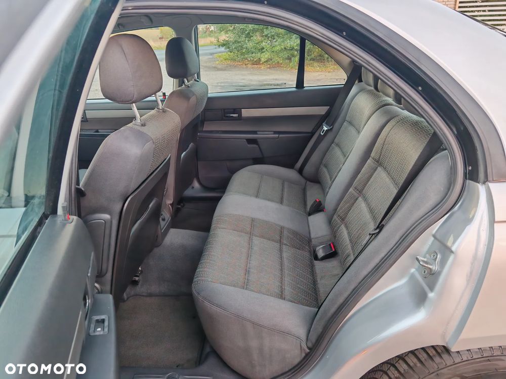 2003 Opel Omega, photograph 8