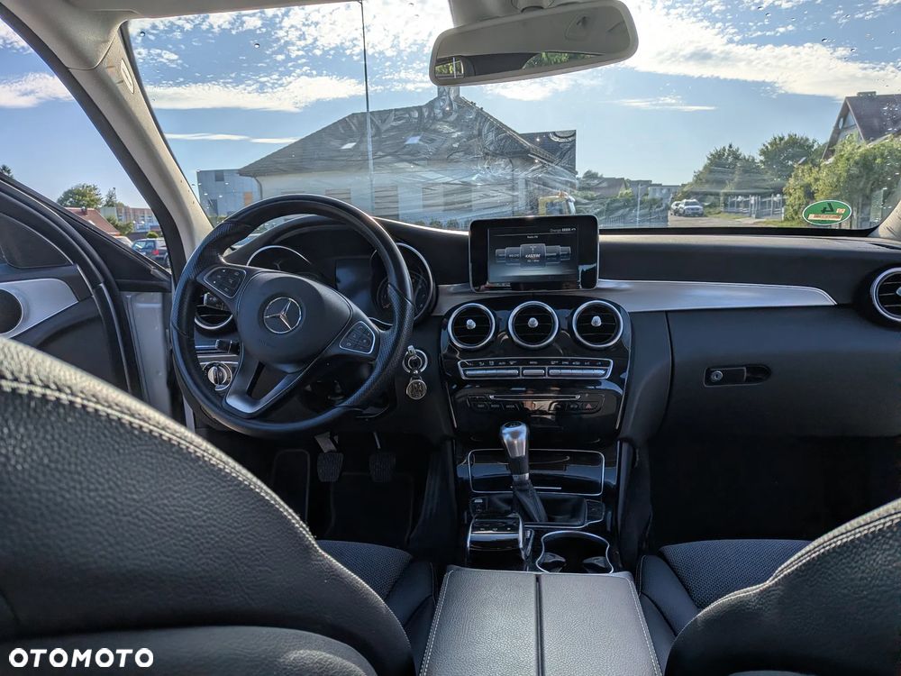 Mercedes-Benz Klasa C 200 Avantgarde - 15