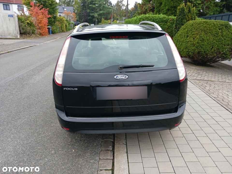 Ford Focus 1.6 Ti-VCT Titanium - 4