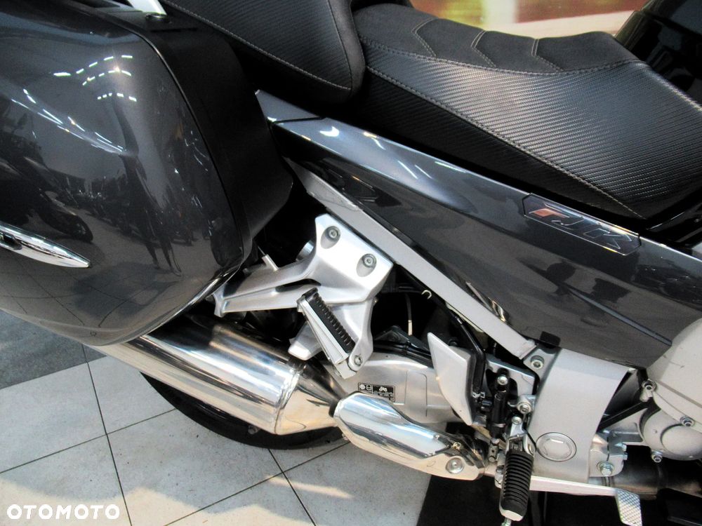 Yamaha FJR - 31