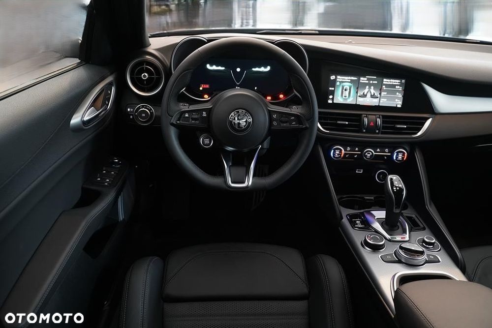 Alfa Romeo Giulia 2.0 Turbo Veloce Q4 - 16