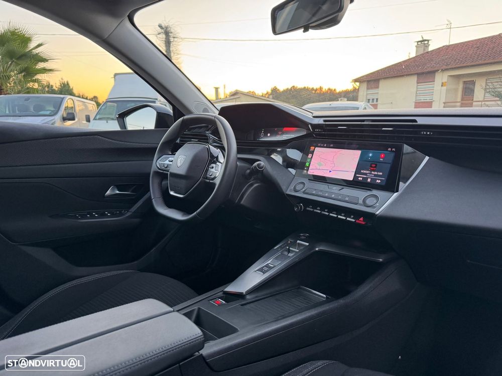 Peugeot 308 1.2 PureTech Allure Pack EAT8 - 31