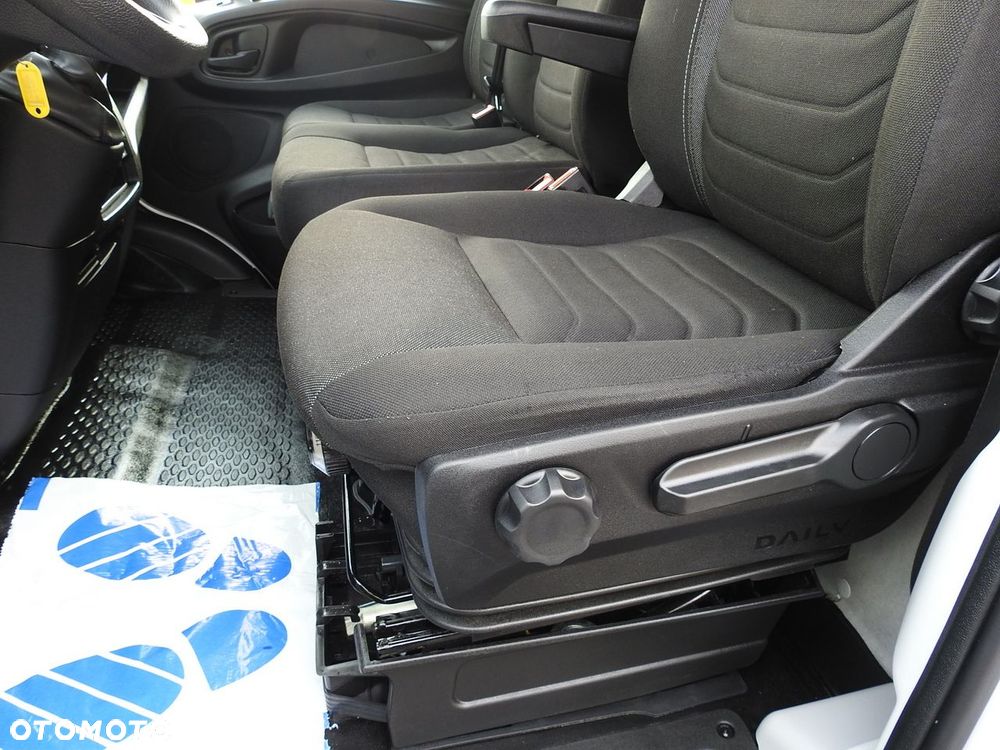 Iveco DAILY 35C16 KONTENER WINDA 8 PALET TEMPOMAT BLIŹNIACZE KOŁA KLIMATYZACJA  160KM - 28