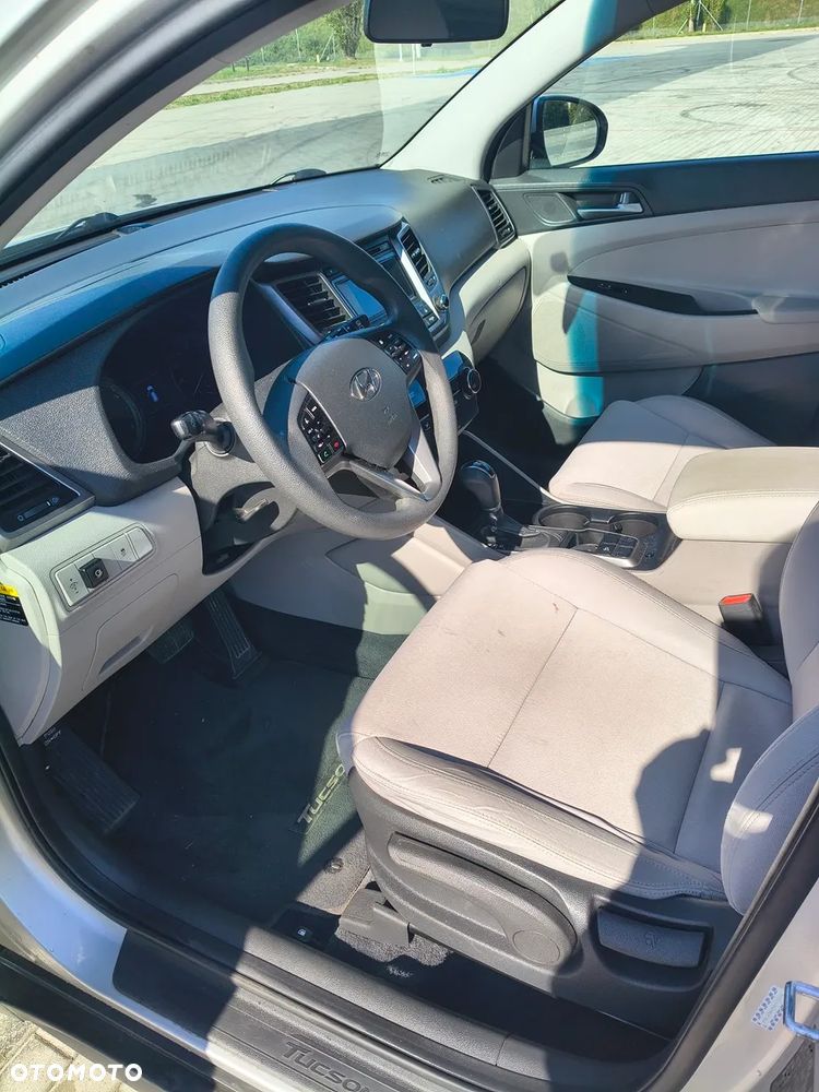 Hyundai Tucson - 10