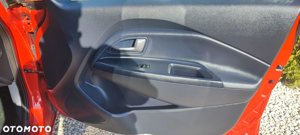 Kia Rio 1.4 Platinum Edition - 35