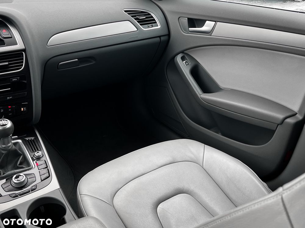 Audi A4 Avant 2.0 TDI DPF S line Sportpaket - 20