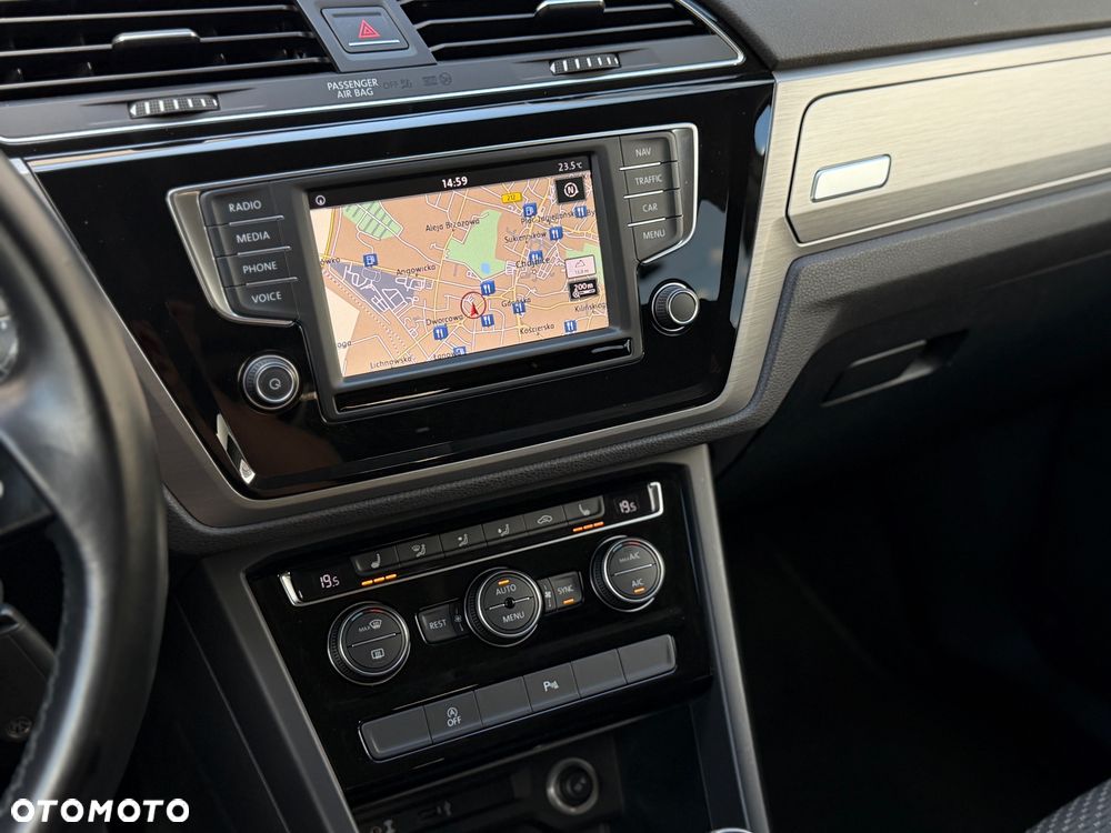 Volkswagen Touran 1.2 TSI (BlueMotion Technology) SOUND - 20