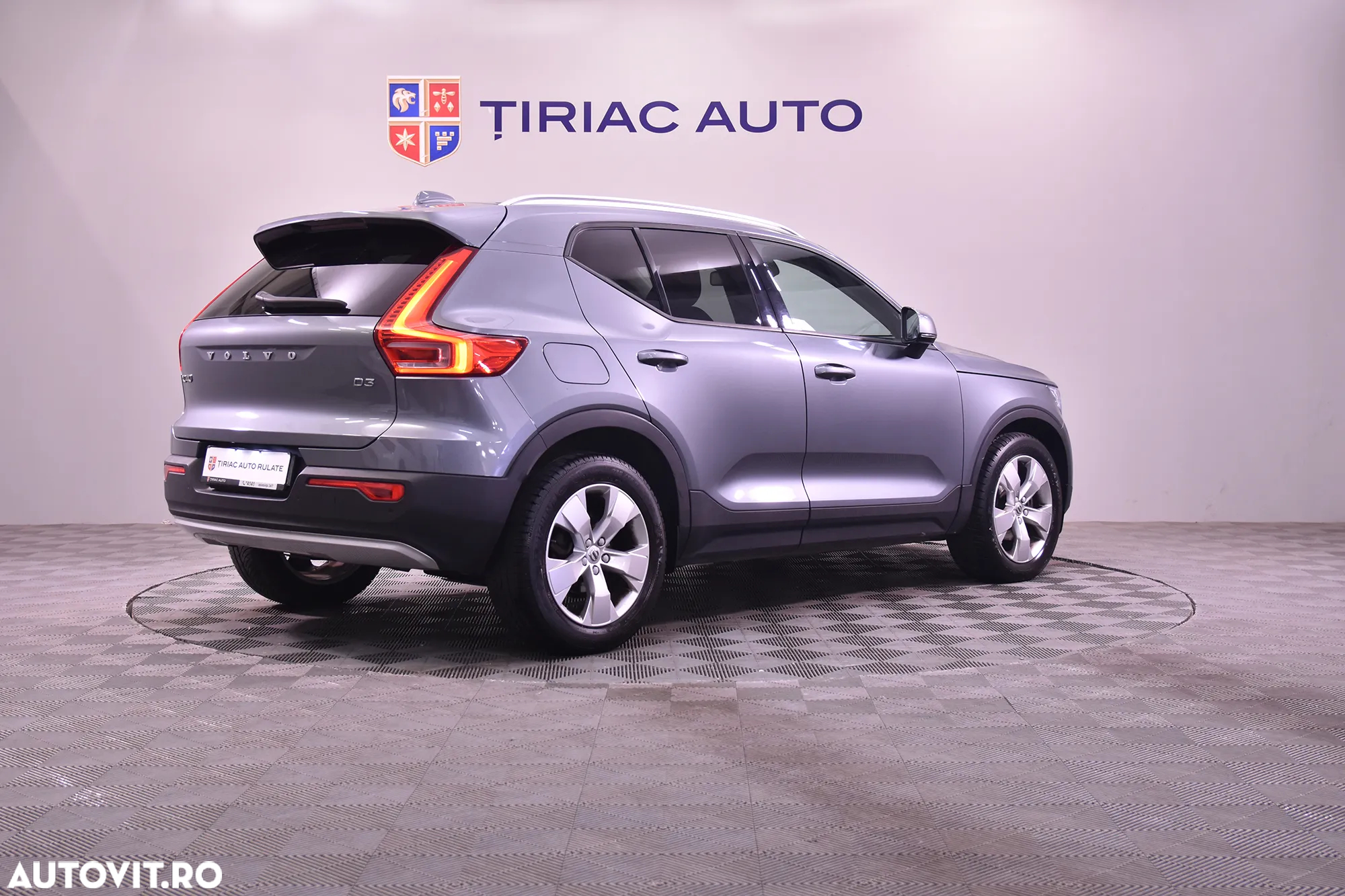 Volvo XC 40 - 5