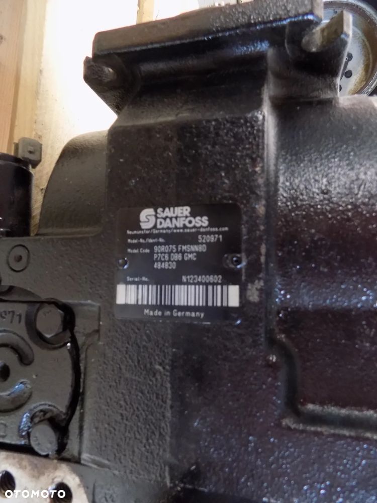 Merlo P 34.7 Pompa jazdy Merlo P34.7 TOP pompa jazdy hydrostat Sauer Danfoss 90R075 FMSNN8D - 5