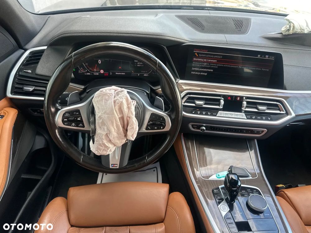 BMW X5 xDrive25d - 13