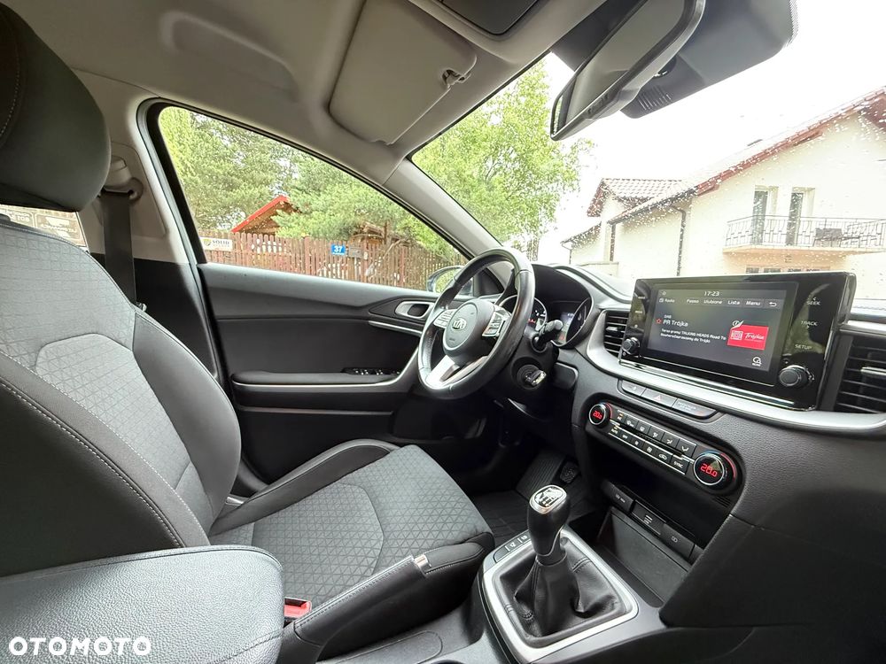 Kia Ceed 1.6 CRDi mHEV L - 30