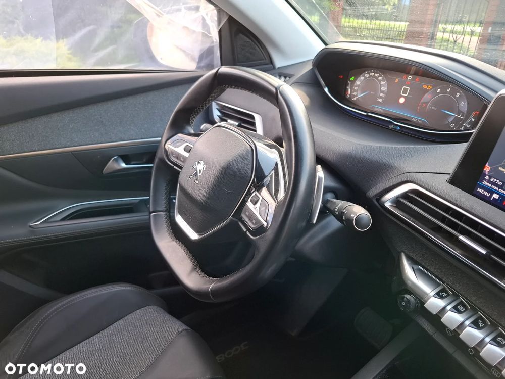 Peugeot 3008 PureTech 130 Stop & Start GPF Allure - 33
