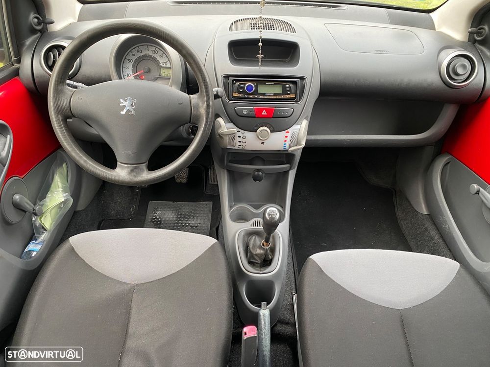 Peugeot 107 1.0 Trendy - 8