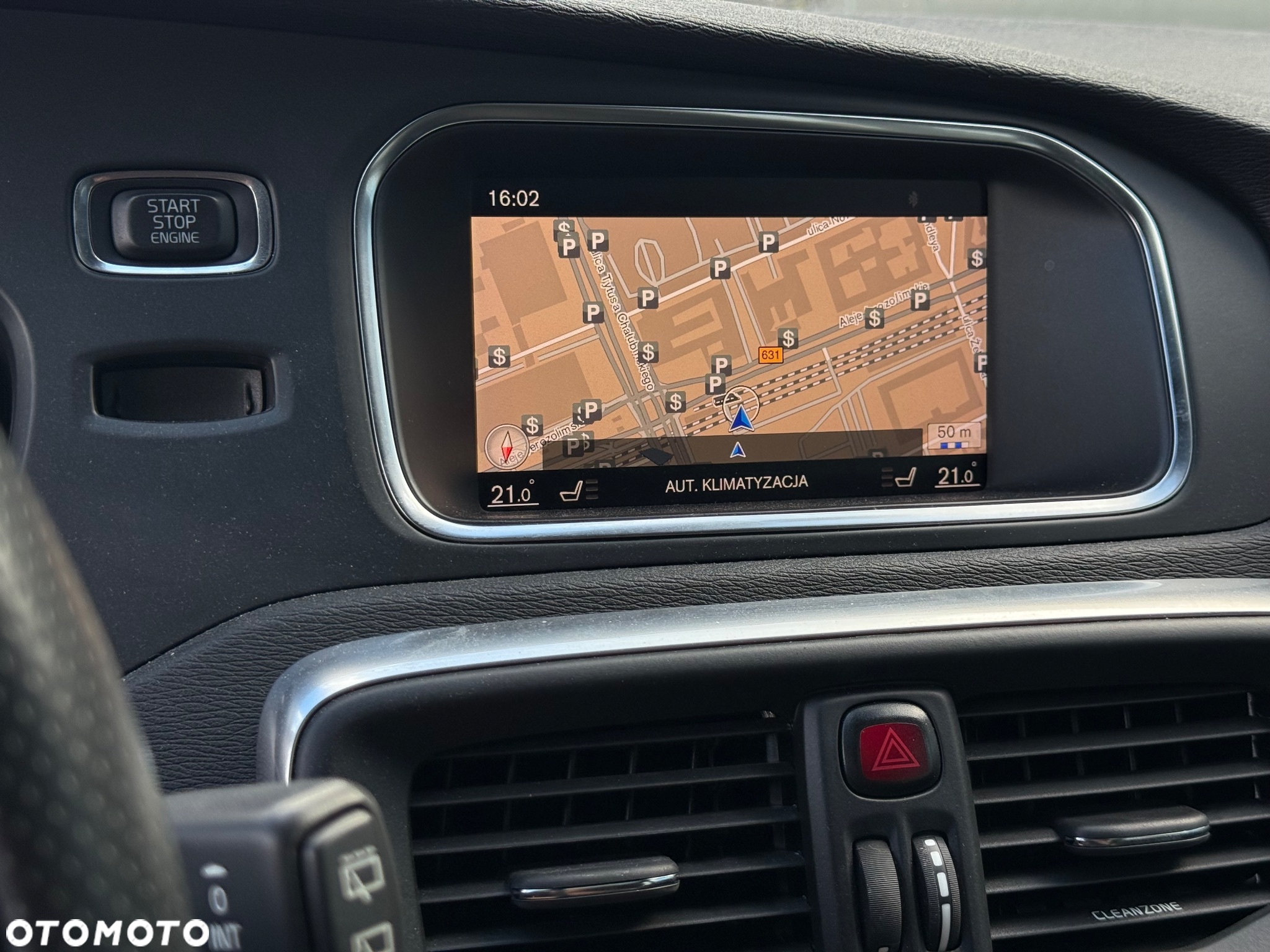 Volvo V40 T4 Drive-E R-Design Momentum - 14