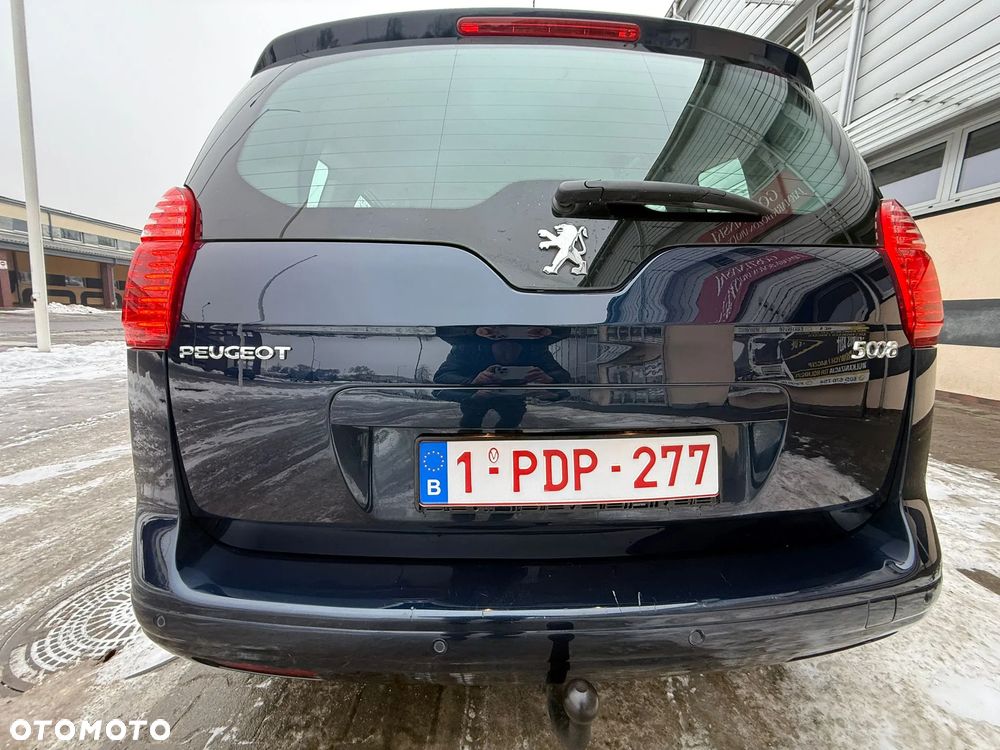 Peugeot 5008 - 10