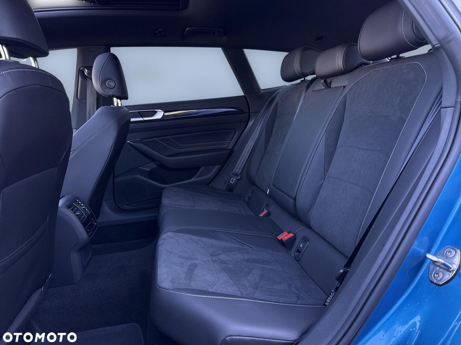 Volkswagen Arteon 2.0 TDI 4Motion R-Line DSG - 12