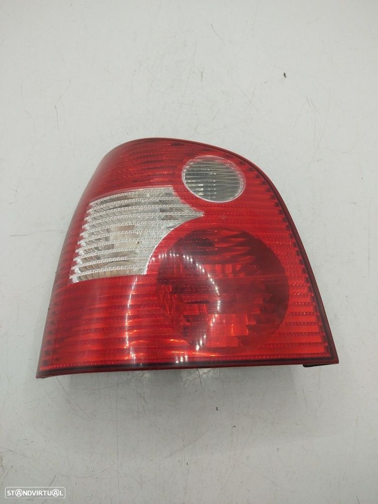 Farolim Stop Esq Volkswagen Polo (9N_) - 1