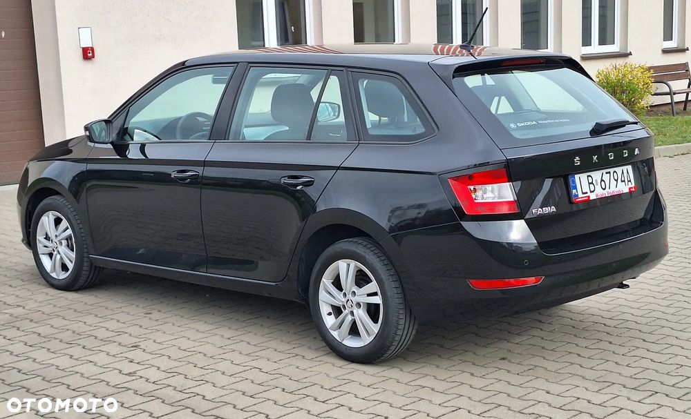 Skoda Fabia 1.0 TSI Ambition - 11