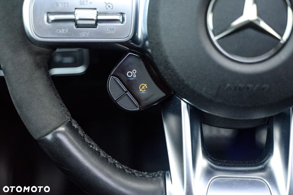 Mercedes-Benz CLA - 24