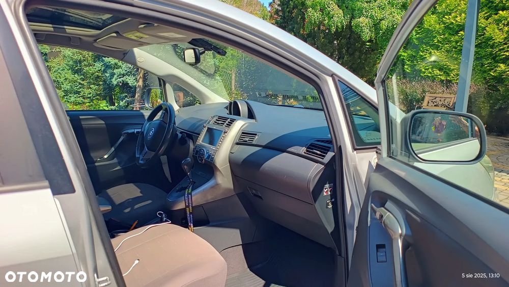 Toyota Verso 2.2 D-CAT Prestige 7os - 10