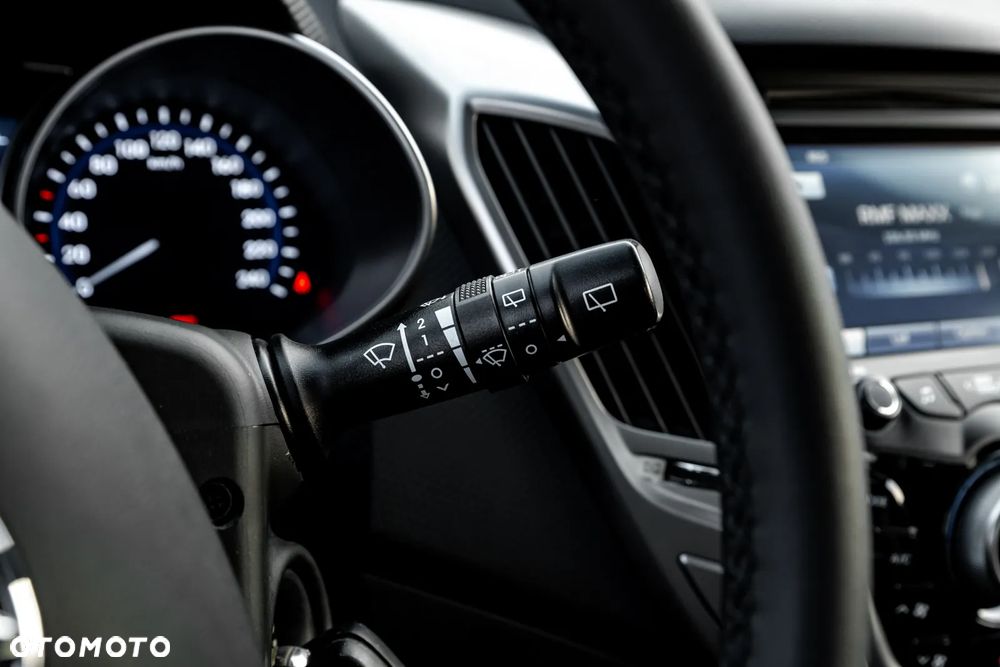 Hyundai Veloster 1.6 Premium - 33
