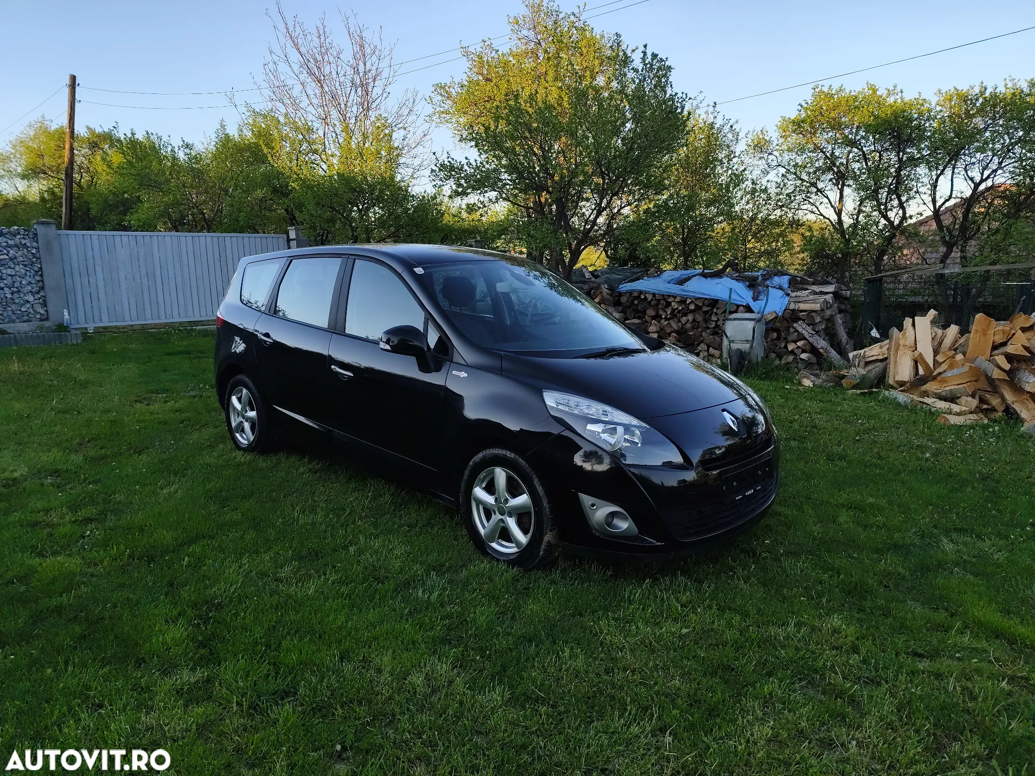 Renault Grand Scenic 1.6 dCi Energy Privilege - 2