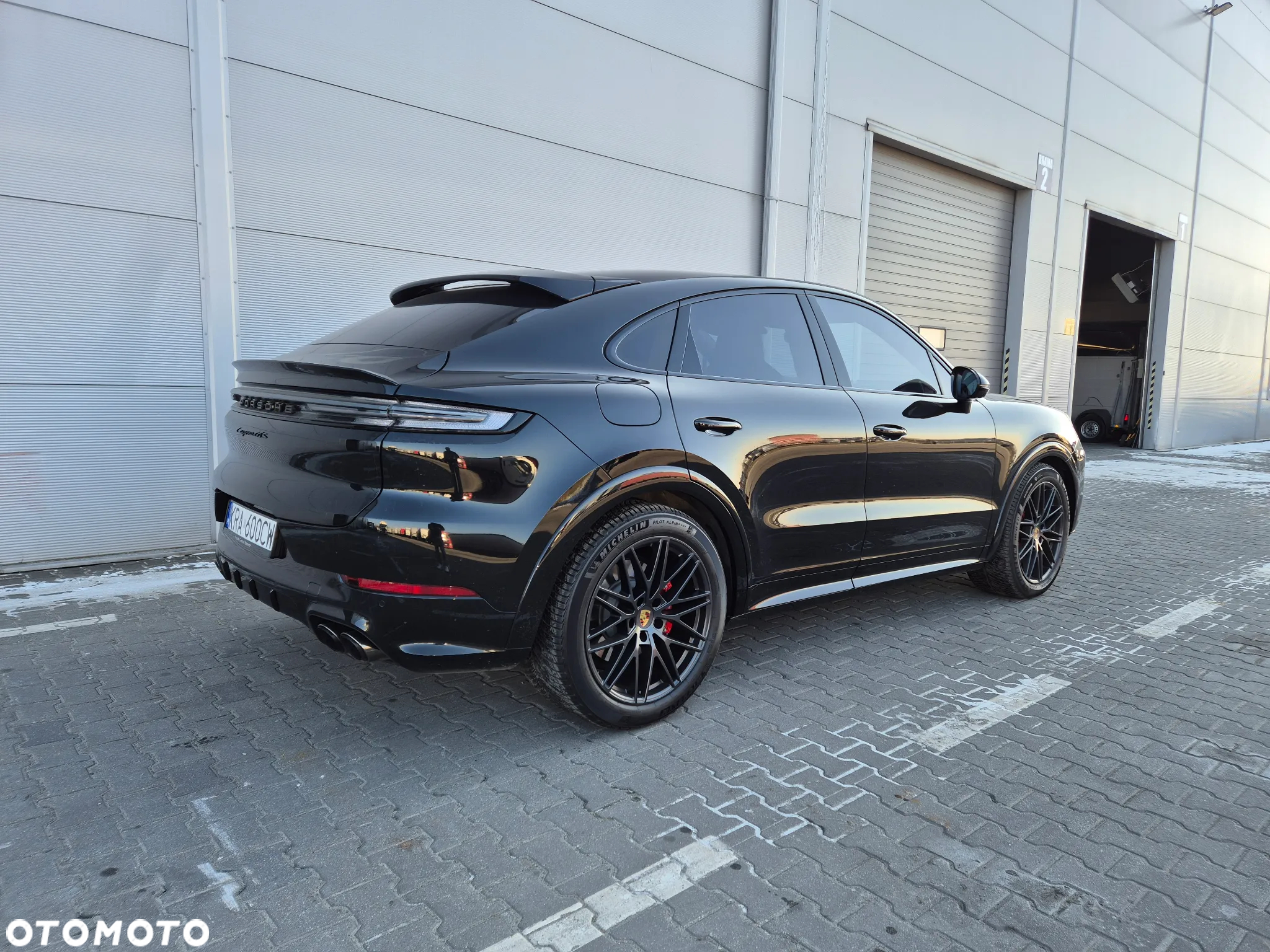 Porsche Cayenne Coupe GTS - 3