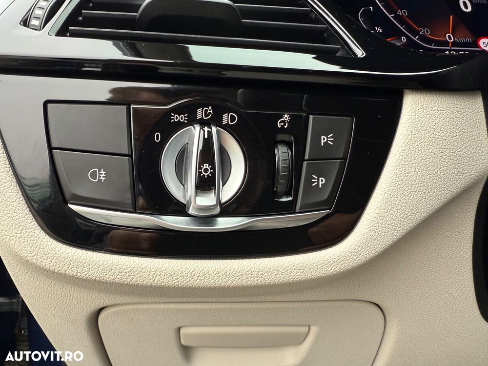 BMW Seria 5 530d xDrive Aut. Luxury Line - 24