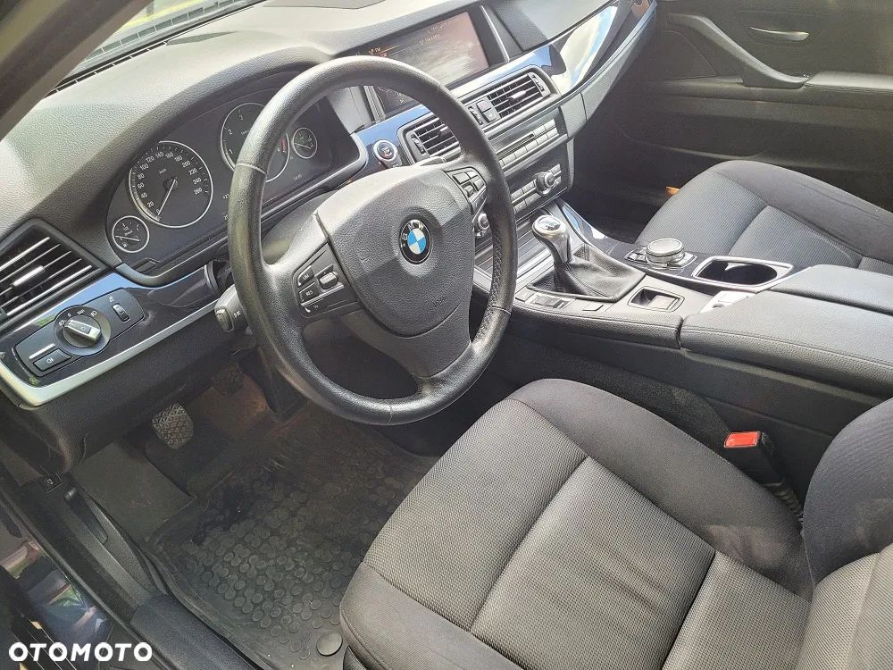 BMW Seria 5 520d - 7