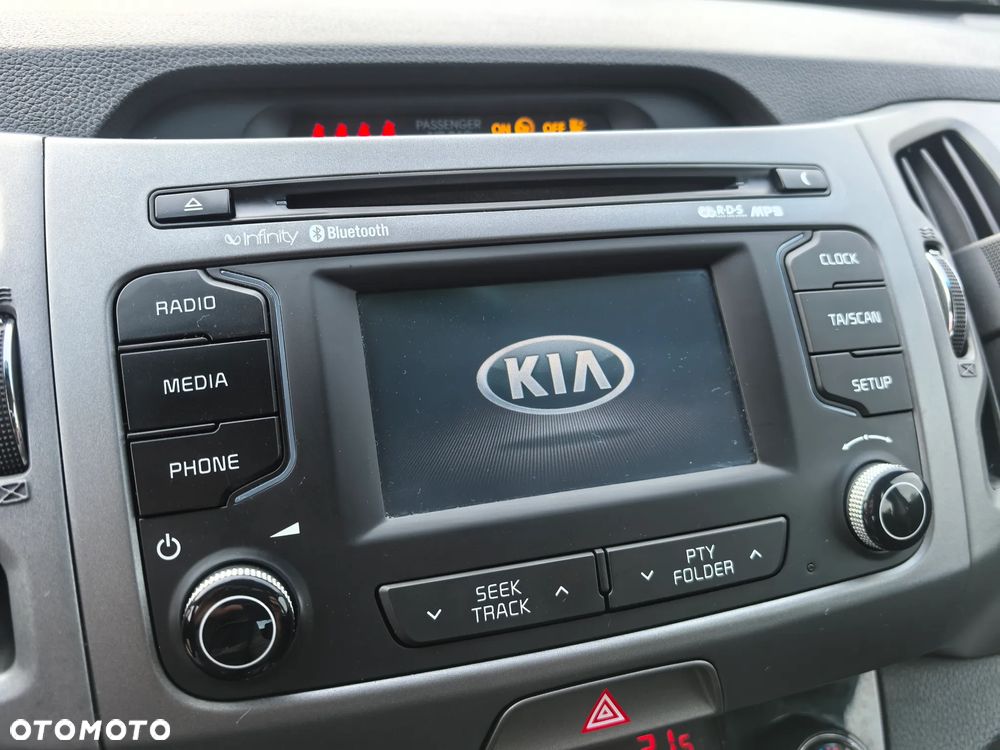 Kia Sportage 1.7 CRDI 2WD Dream-Team Edition - 24