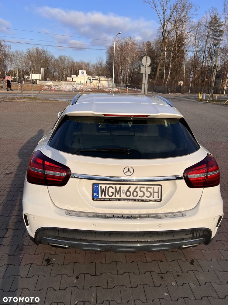 Mercedes-Benz GLA 200 7G-DCT AMG Line - 17