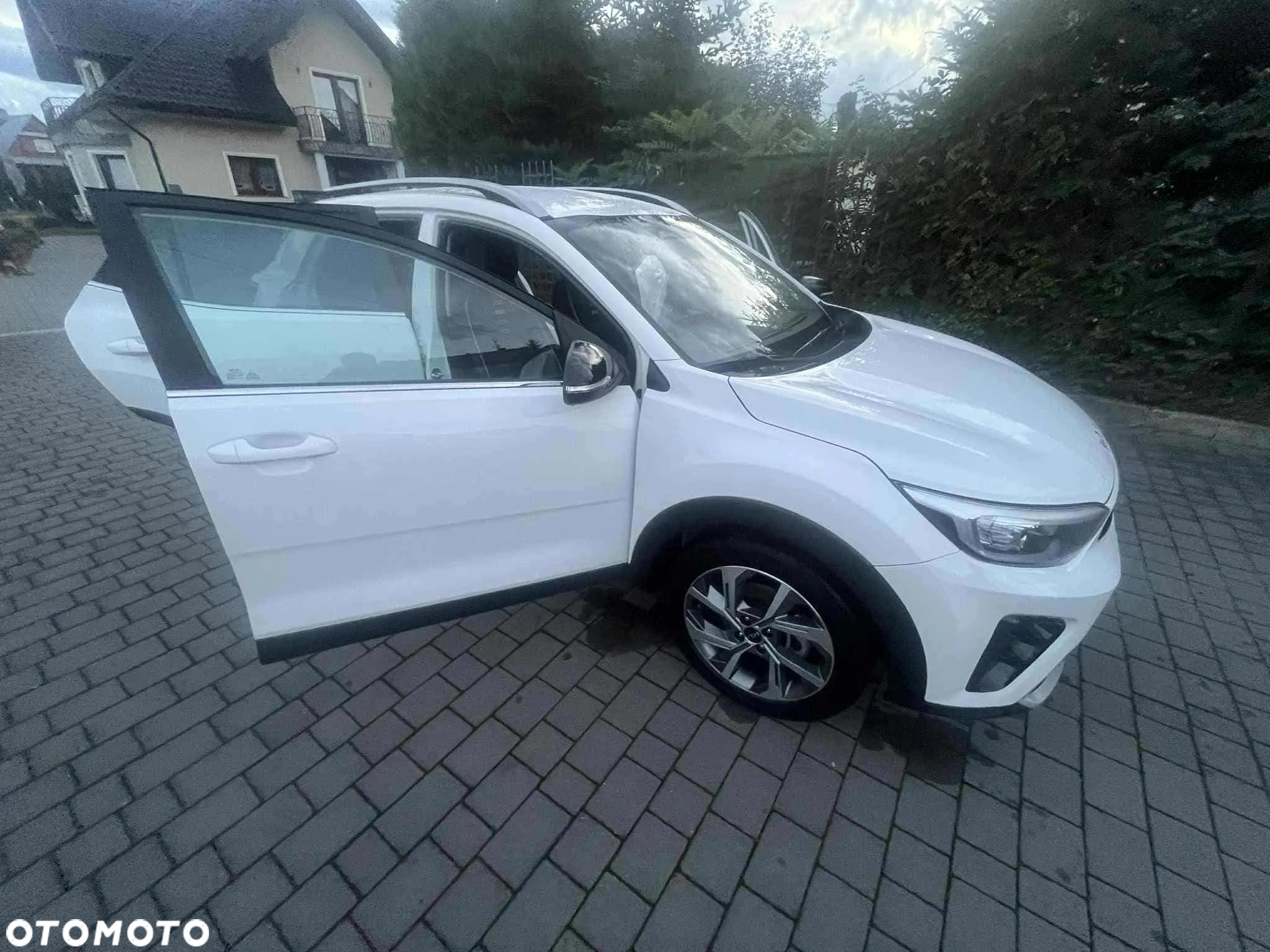 Kia Stonic 1.0 T-GDI GT Line DCT - 9