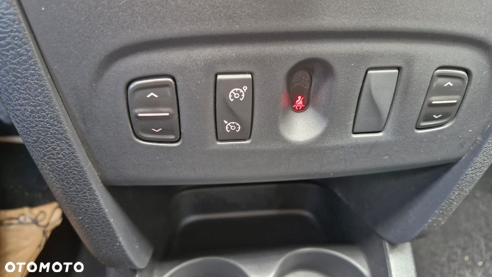 Dacia Sandero TCe 90 (S&S) Comfort - 8