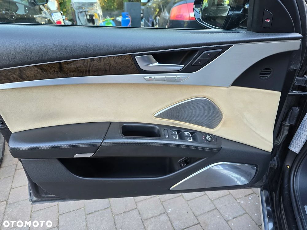 Audi A8 4.2 FSI Quattro - 15