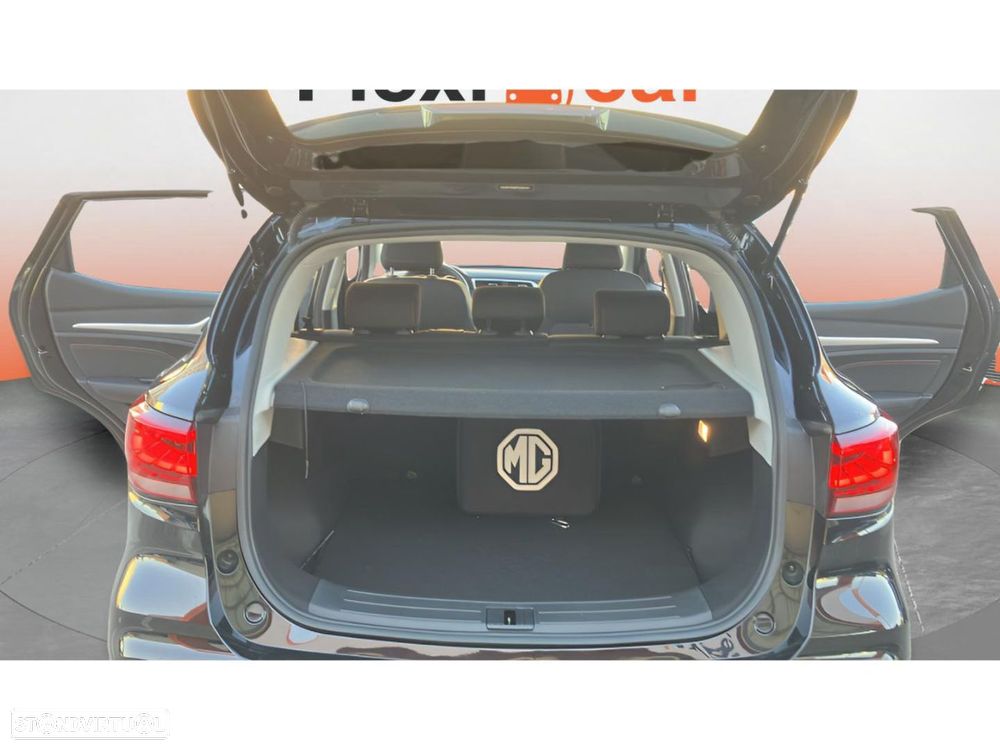 MG ZS EV 72.6 kWh Luxury OBC 11 kW - 7