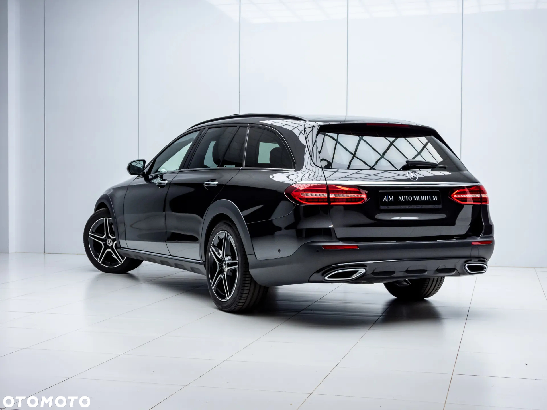 Mercedes-Benz Klasa E 220 d 4-Matic All-Terrain Avantgarde - 5