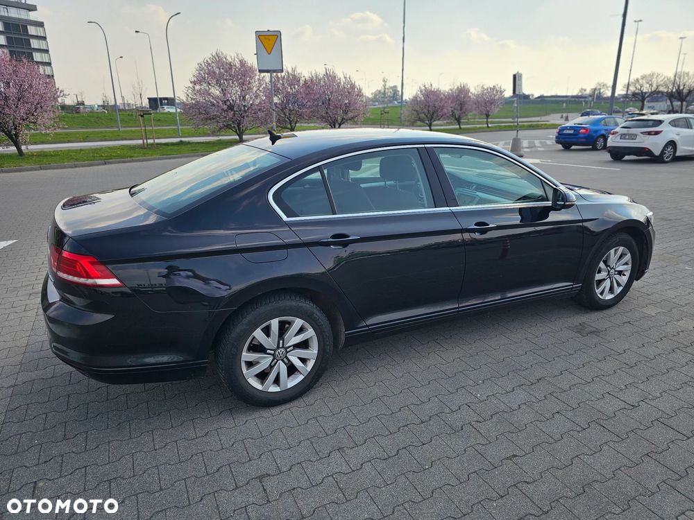 Volkswagen Passat - 7