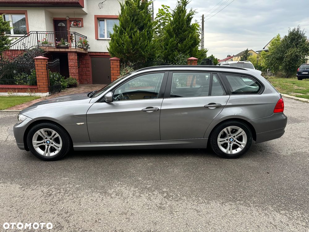BMW Seria 3 318i - 11