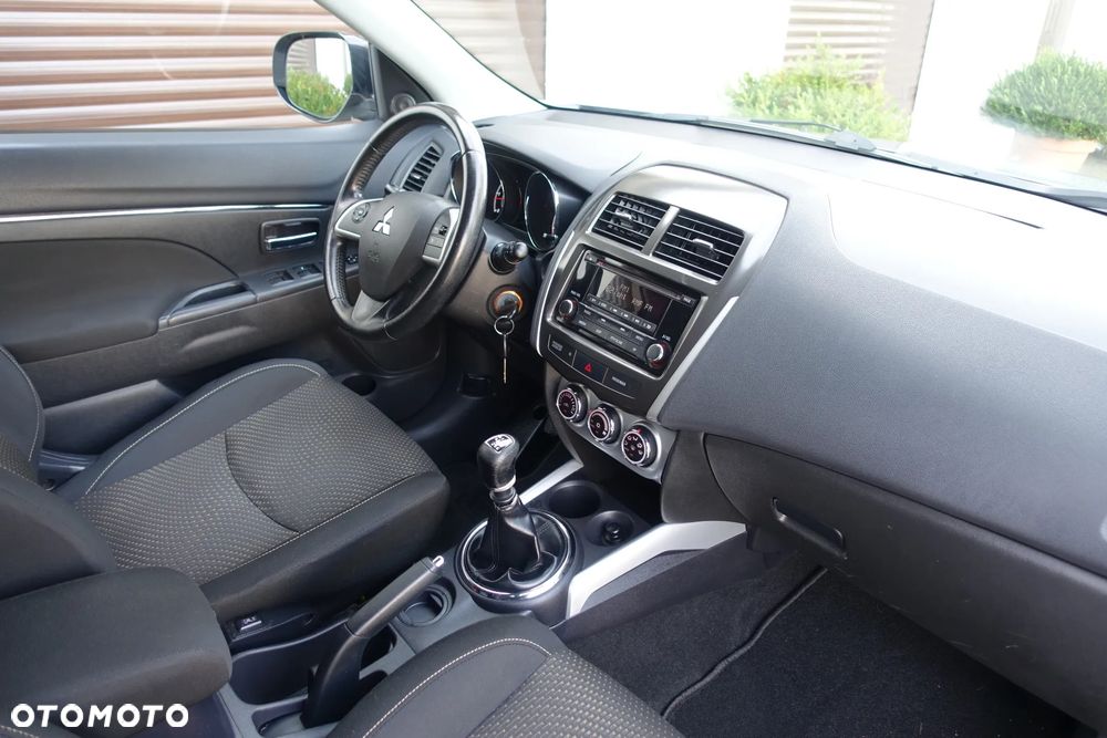 Mitsubishi ASX - 14