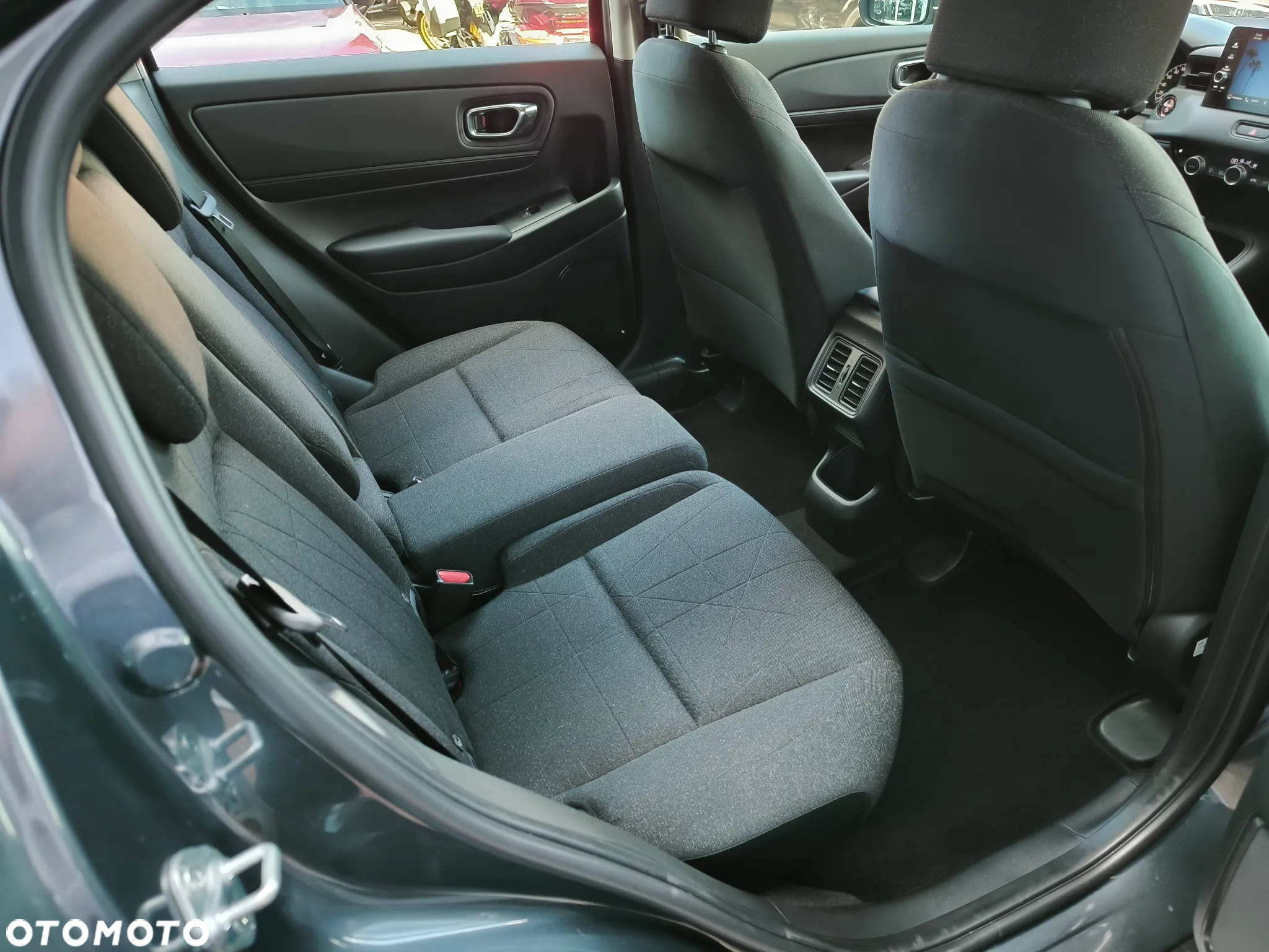 Honda HR-V 1.5 i-MMD Elegance CVT - 9