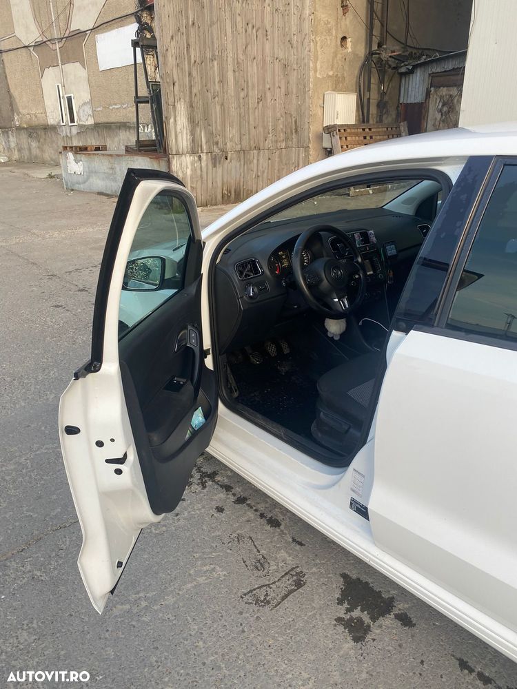 Volkswagen Polo - 5