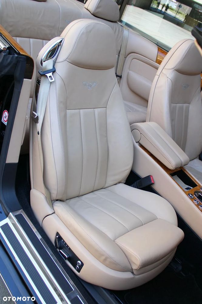 Bentley Azure Standard - 15