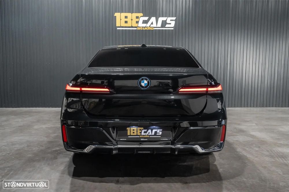BMW 750 750e xDrive Pack Desportivo M - 53