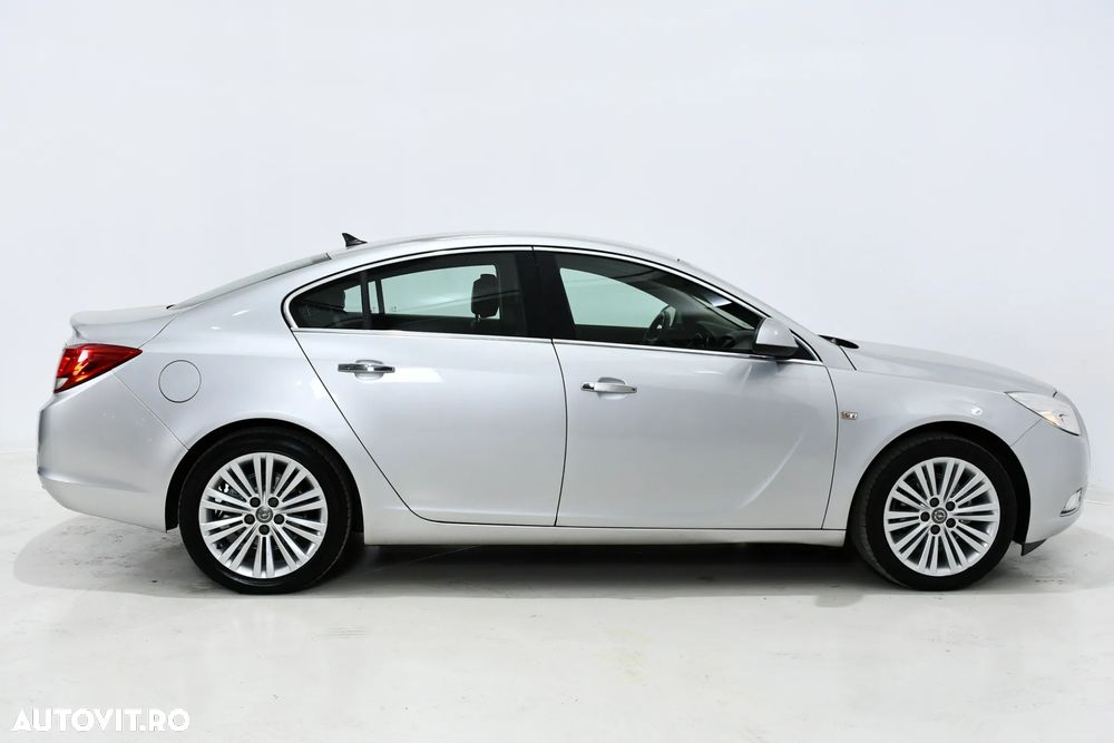 Opel Insignia 2.0 CDTI Cosmo - 3