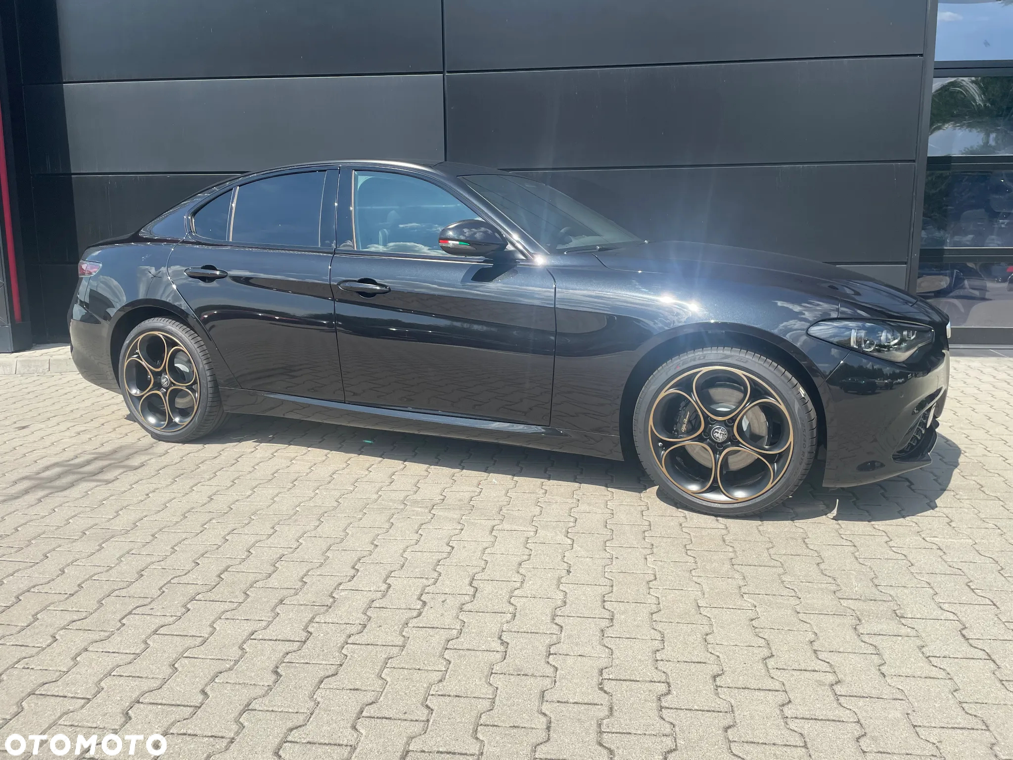 Alfa Romeo Giulia 2.0 Turbo Intensa Q4 - 4