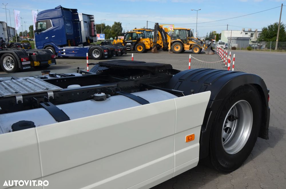 Volvo FH 500 / 2020r / ACC / KLIMA P. / LED / KAMERA / XENON / NAVI / WAGA / AIRBAG / DE 5006 - 10